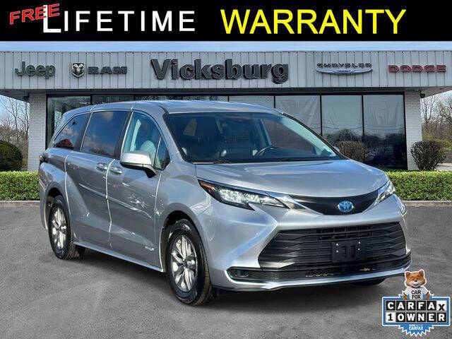 2021 Toyota Sienna LE 8-Passenger