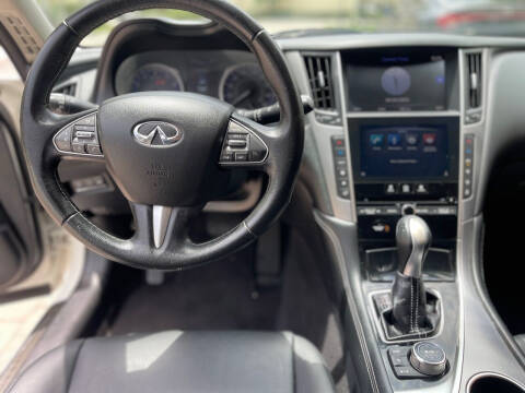 2016 Infiniti Q50 2.0T Premium