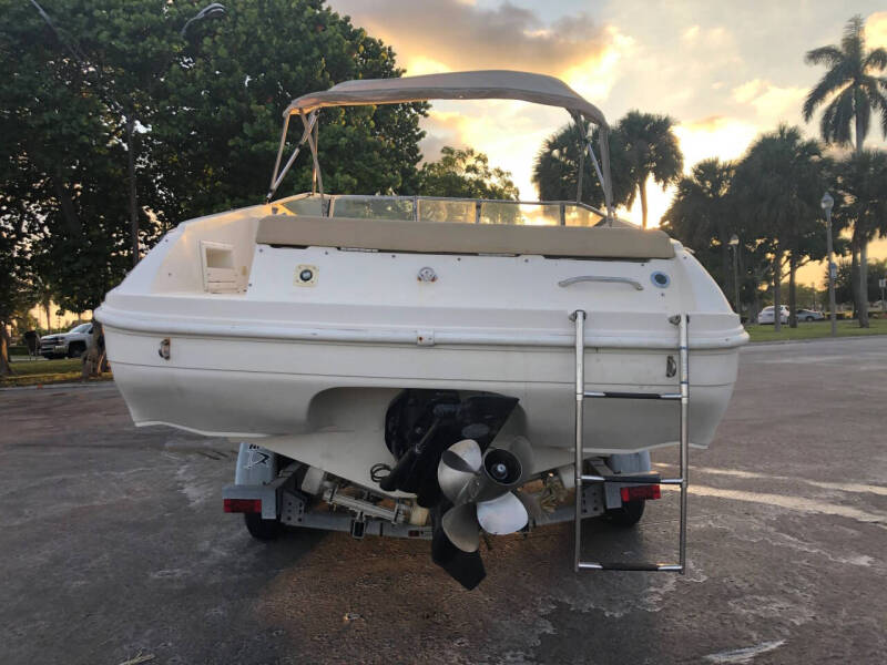 2001 Rinker CAPTIVA 232