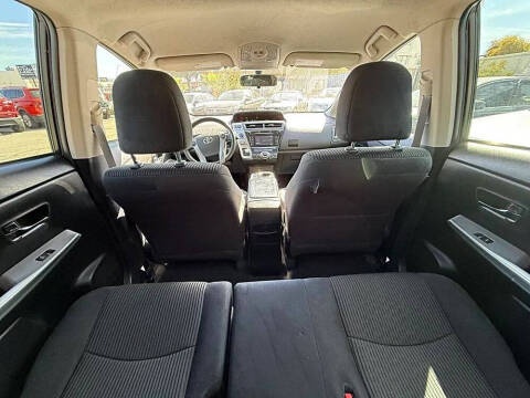 2016 Toyota Prius v