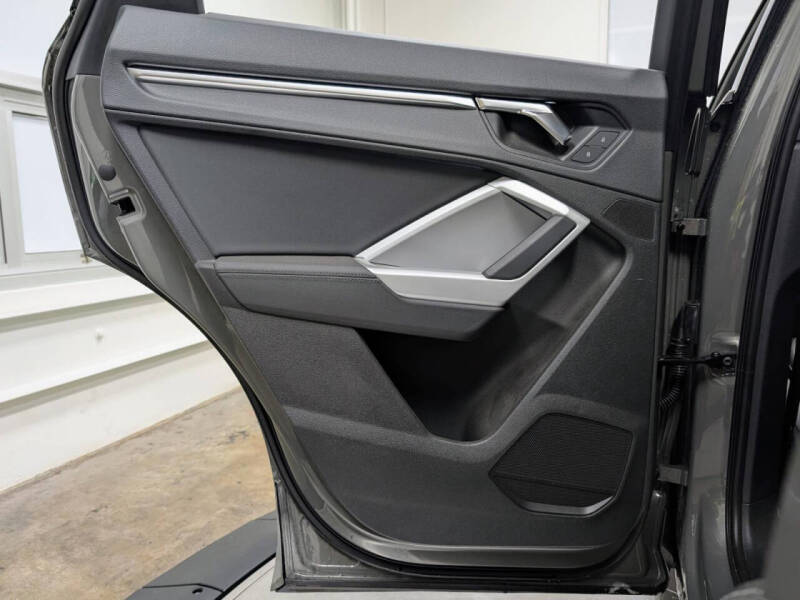 2020 Audi Q3 quattro S line Prem Plus 45 TFSI