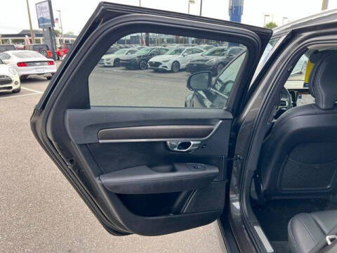 2020 Volvo V90 Cross Country T6