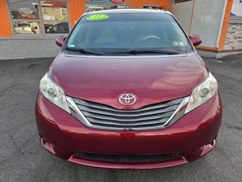 2011 Toyota Sienna XLE 8-Passenger