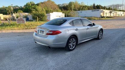 2012 INFINITI M 56 photo 5