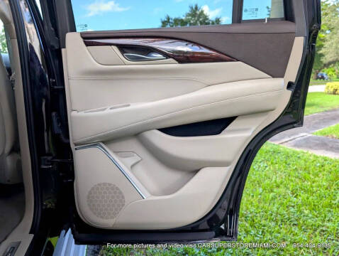 2015 Cadillac Escalade Luxury