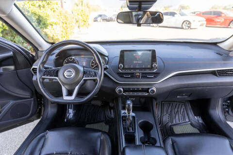 2021 Nissan Altima 2.5 SR