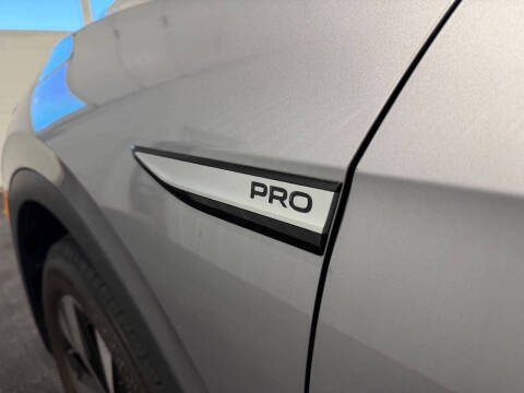 2023 Volkswagen ID.4 Pro