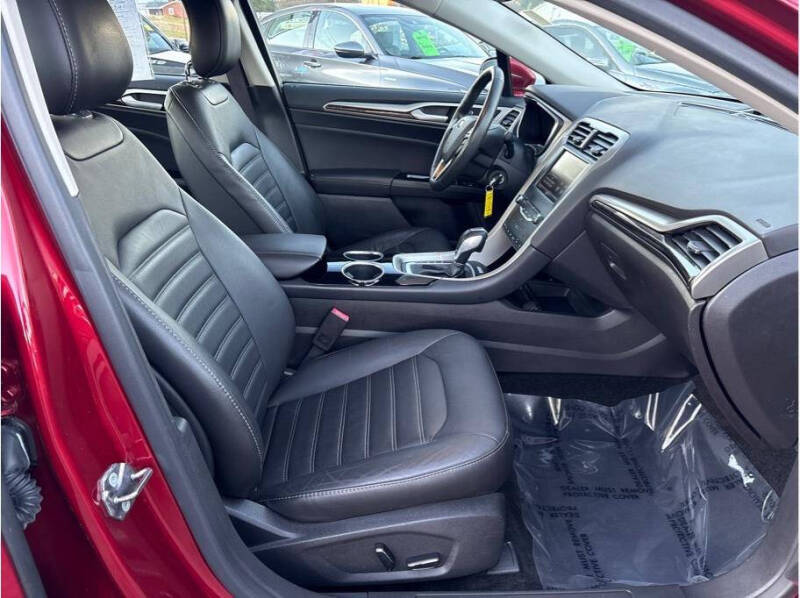 2013 Ford Fusion Hybrid SE