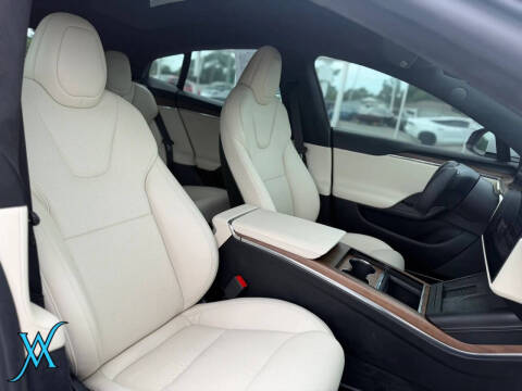 2022 Tesla Model S