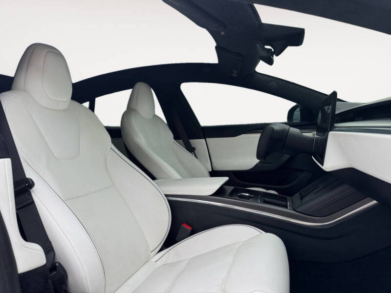 2021 Tesla Model S Plaid