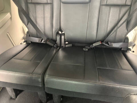 2016 Chrysler Town and Country Touring