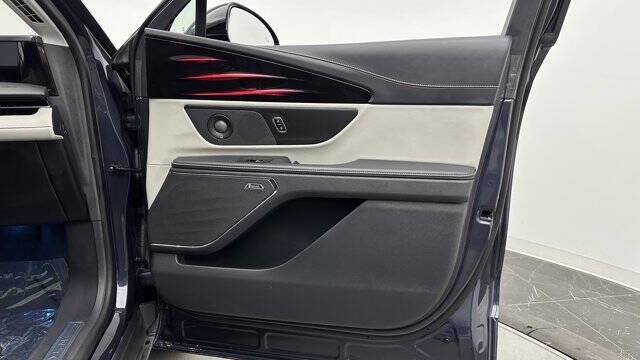 2024 Lincoln Nautilus Hybrid Premiere