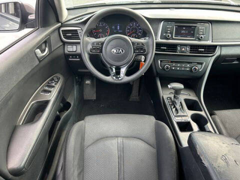 2017 Kia Optima LX