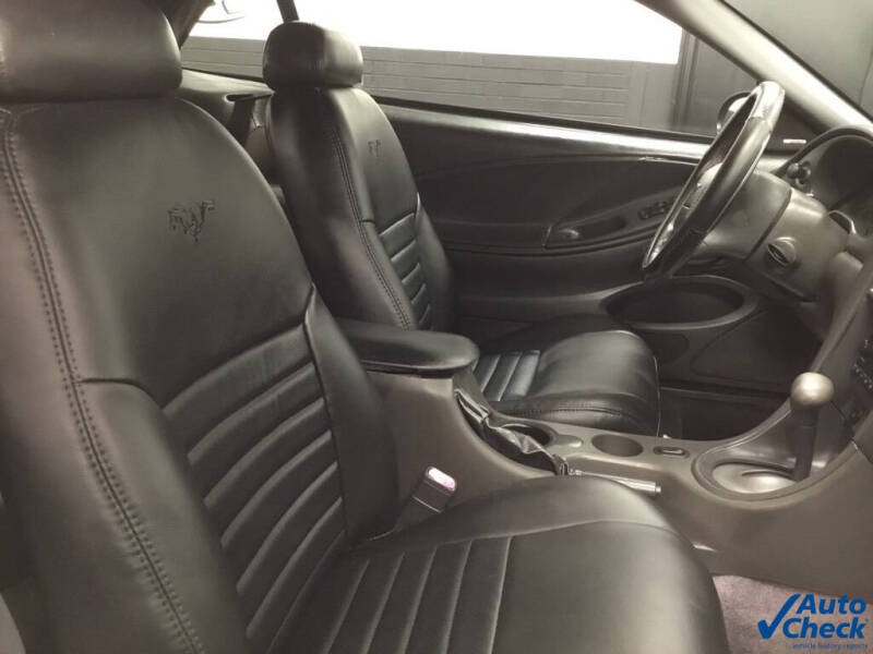 2001 Ford Mustang GT