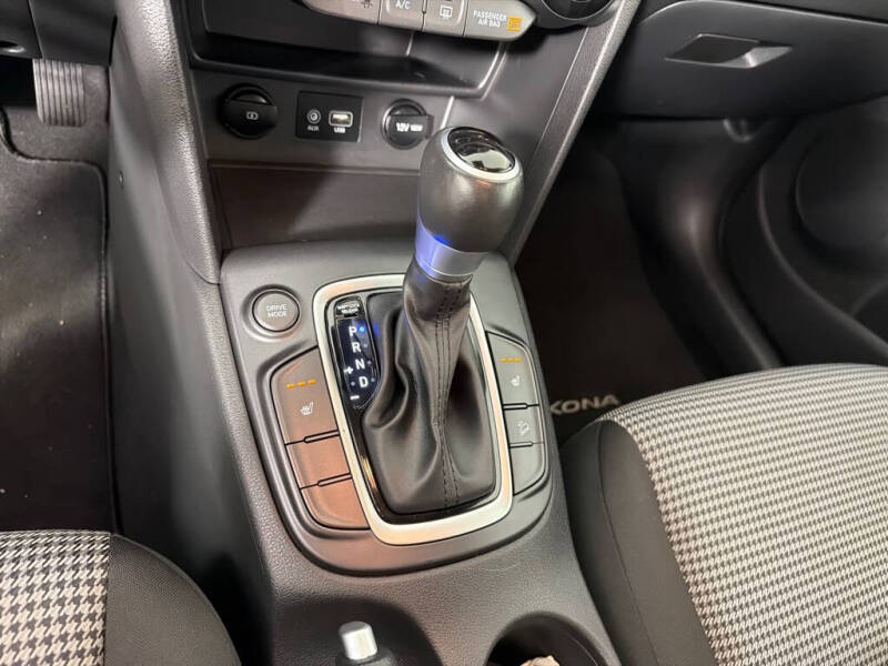 2021 Hyundai Kona SEL