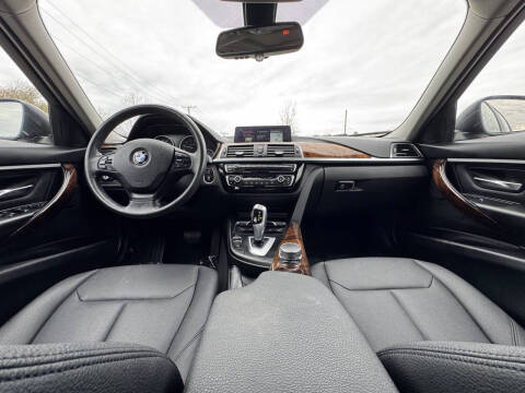 2018 BMW 3 Series 320i xDrive