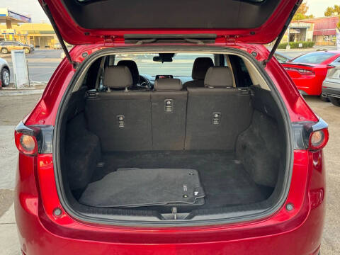 2018 Mazda CX-5 Sport