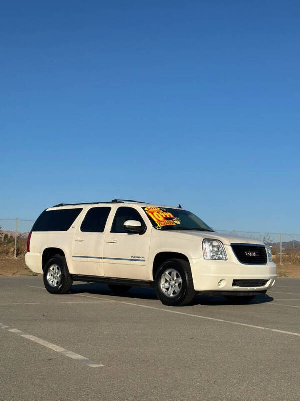 2011 GMC Yukon XL for sale at Valdez Auto Sales in Gonzales CA