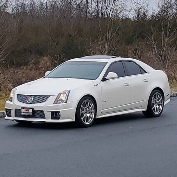 2009 Cadillac CTS-V for sale at R & R AUTO SALES in Poughkeepsie NY