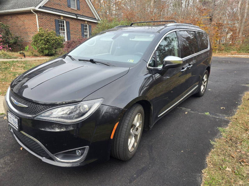 2018 Chrysler Pacifica for sale at Samson Motorcars inc in Bowling Green VA