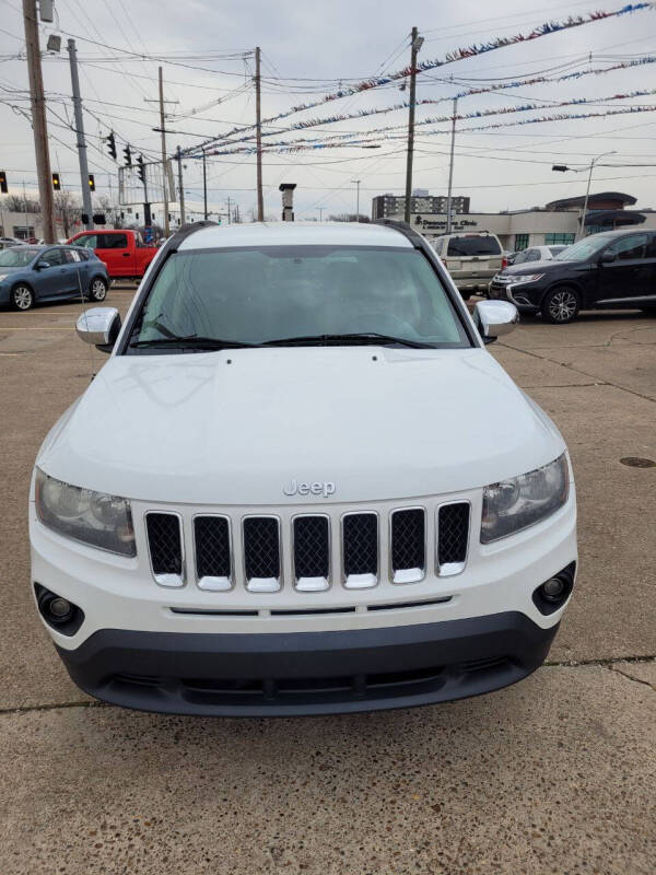 Image 3 of 2016 Jeep Compass Sport