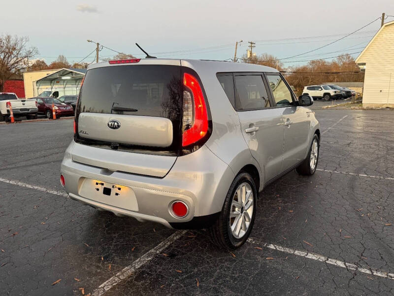 2019 Kia Soul +
