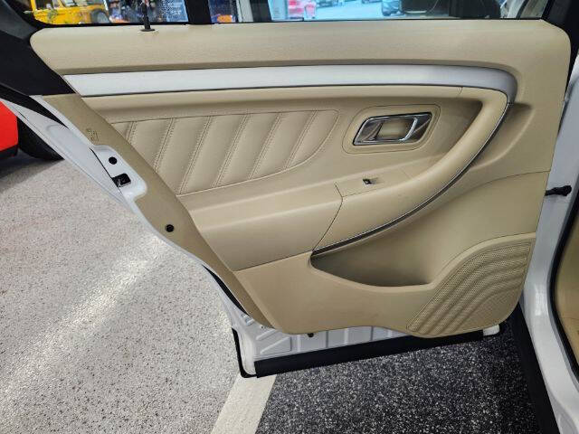 2017 Ford Taurus SEL