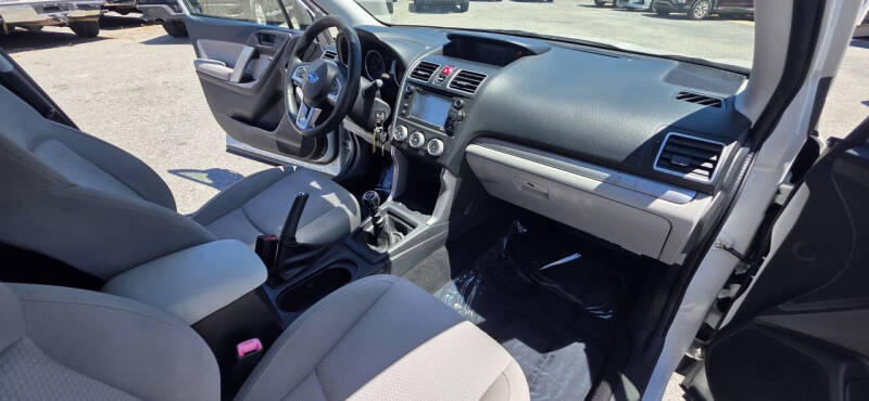 2017 Subaru Forester 2.5i
