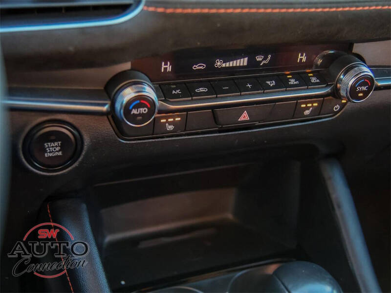 2024 Mazda Mazda3 Hatchback 2.5 Carbon Turbo