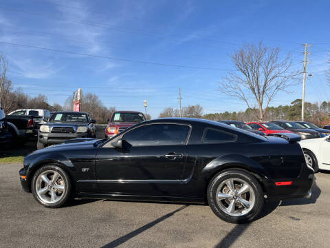 2007 Ford Mustang GT Deluxe