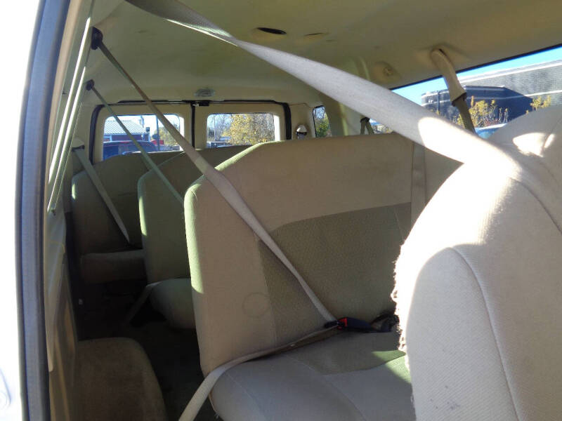 2014 Ford E-Series E-350 SD XLT