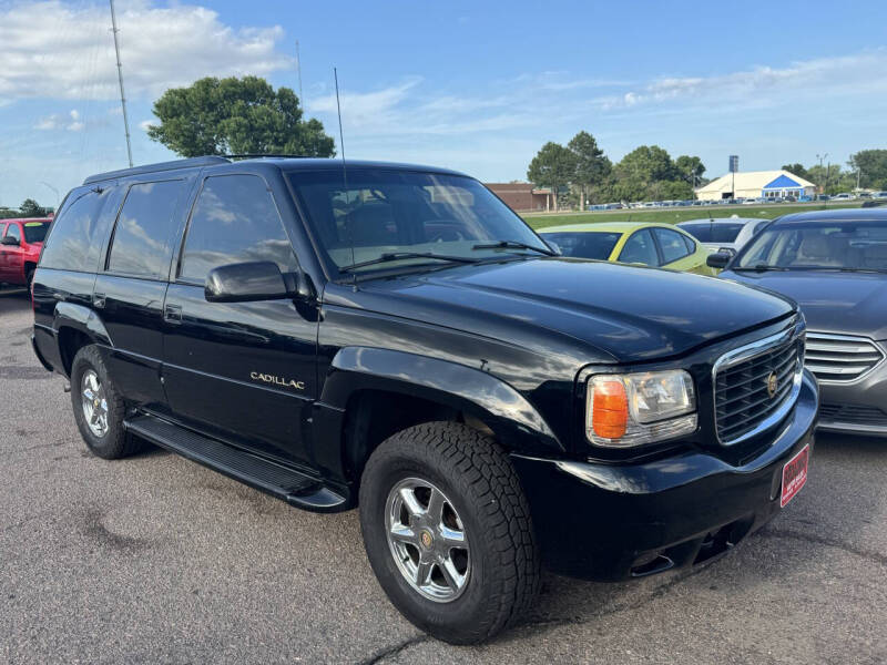 2000 Cadillac Escalade