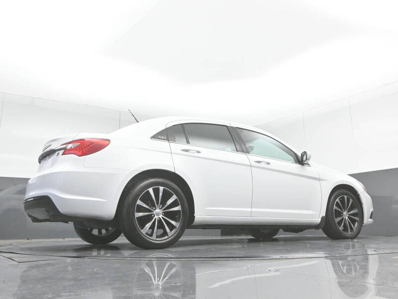 2012 Chrysler 200 S
