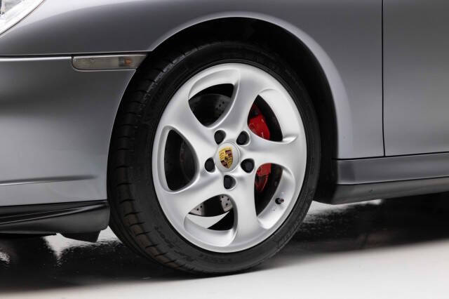 2004 Porsche 911 Carrera