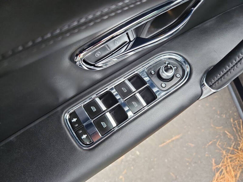 2020 Bentley Bentayga V8