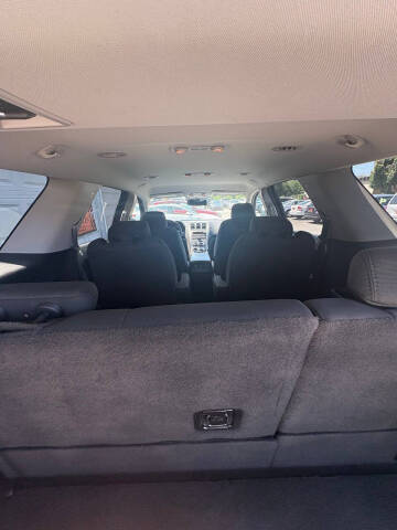 2011 GMC Acadia SLE