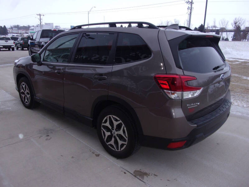 2022 Subaru Forester Premium