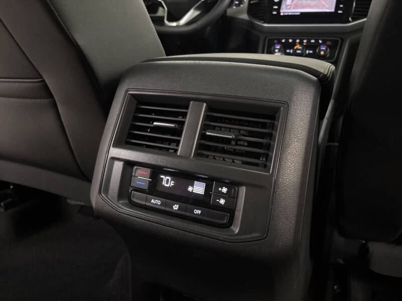 2023 Volkswagen Atlas V6 SE