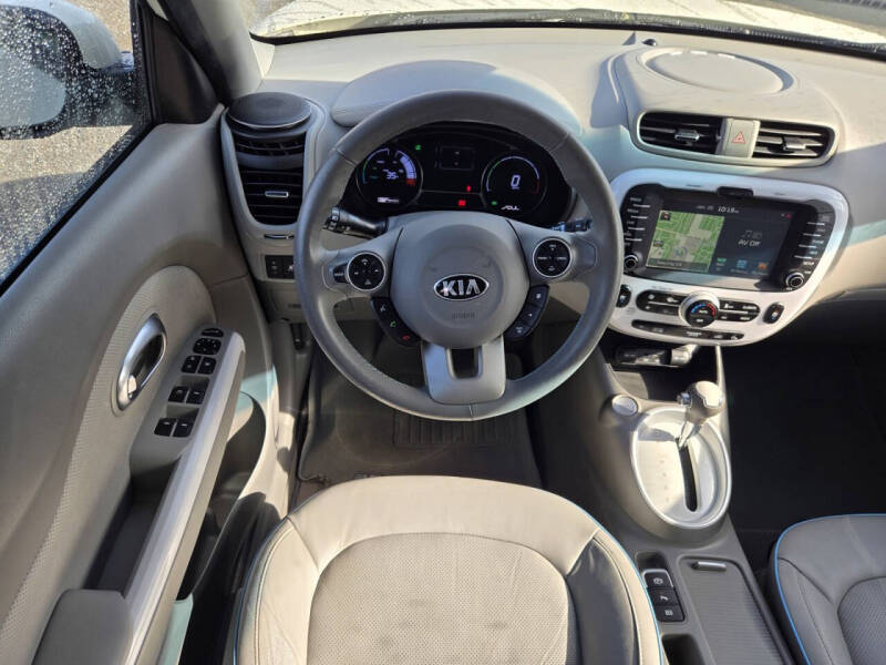 2017 Kia Soul EV +