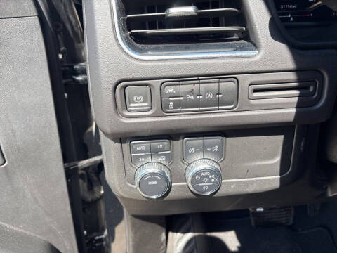 2024 GMC Yukon SLT