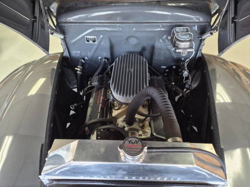 1946 Ford F-1