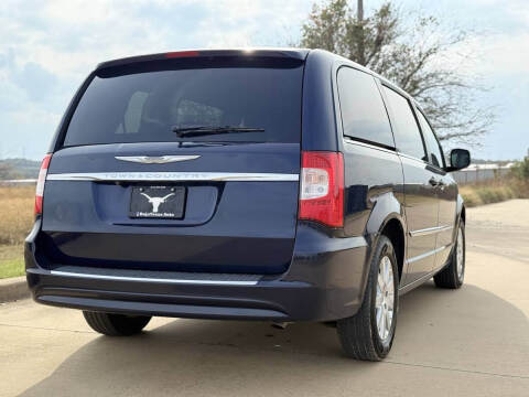 2015 Chrysler Town and Country Touring
