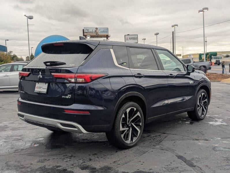 2025 Mitsubishi Outlander PHEV SE