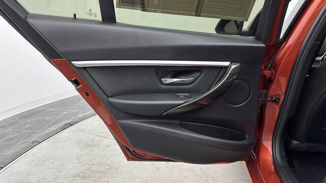 2018 BMW 3 Series 330i