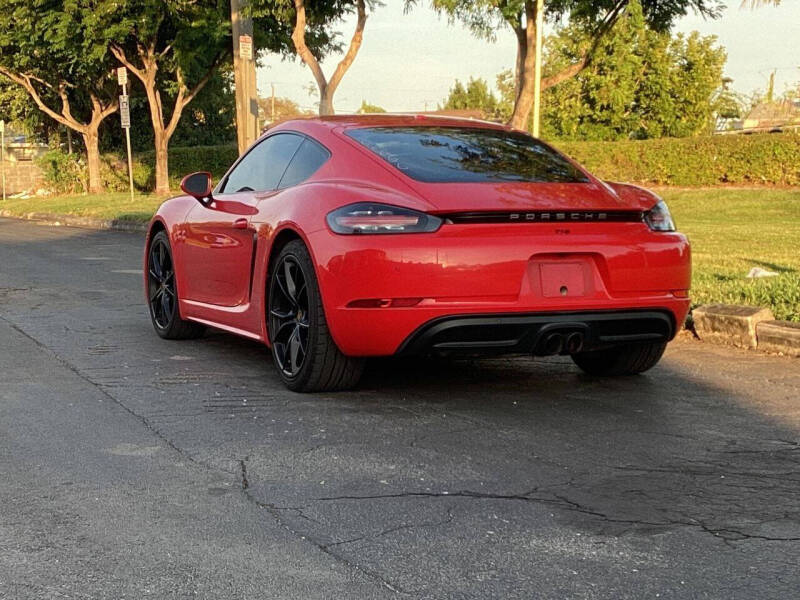 2018 Porsche 718 Cayman