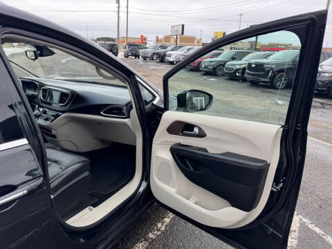 2018 Chrysler Pacifica Touring L