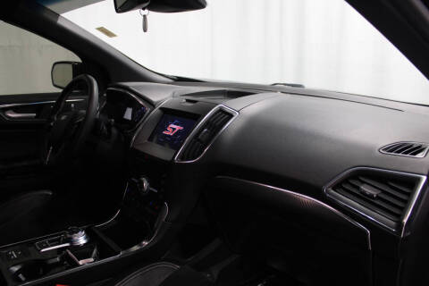 2020 Ford Edge ST