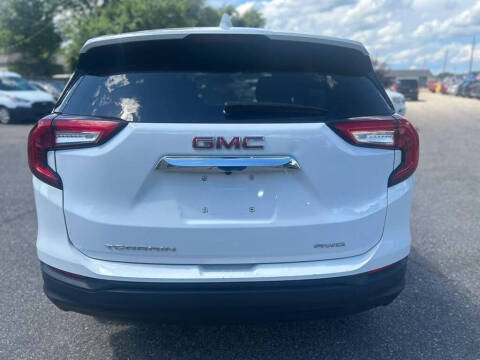 2024 GMC Terrain SLE