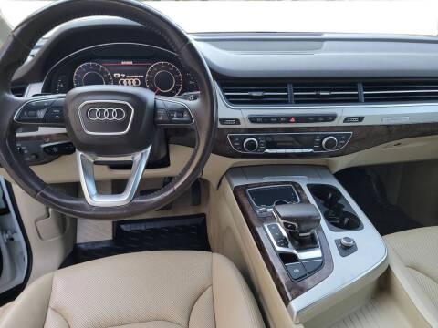 2018 Audi Q7 2.0T quattro Premium Plus