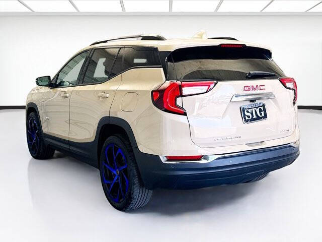 2023 GMC Terrain AT4